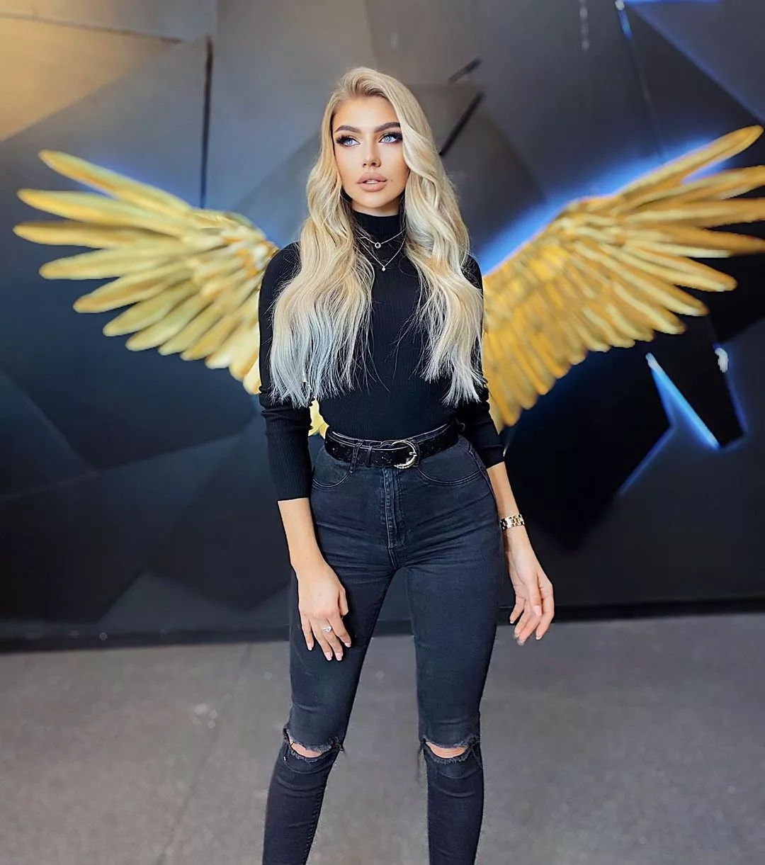 Gwiazda z branży disco polo kusi w skąpej bieliźnie! Czy fanki mogą jej zazdrościć idealnego ciała?!